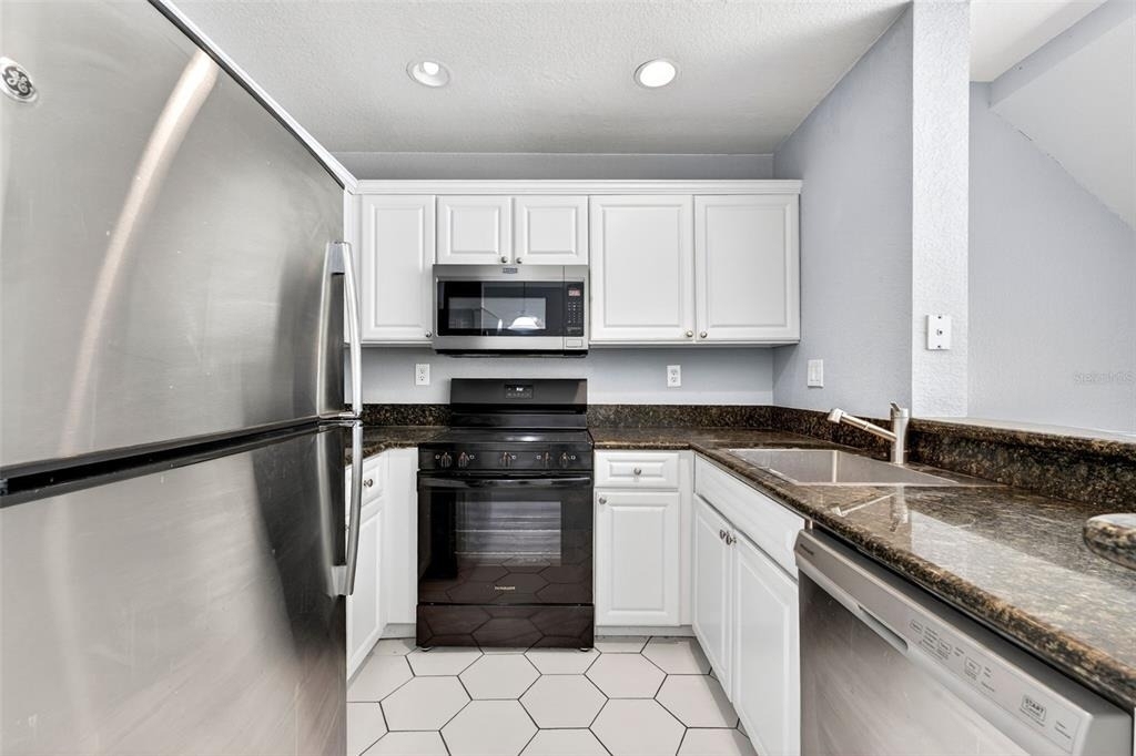 105 Bradford Beach Court - Photo 10