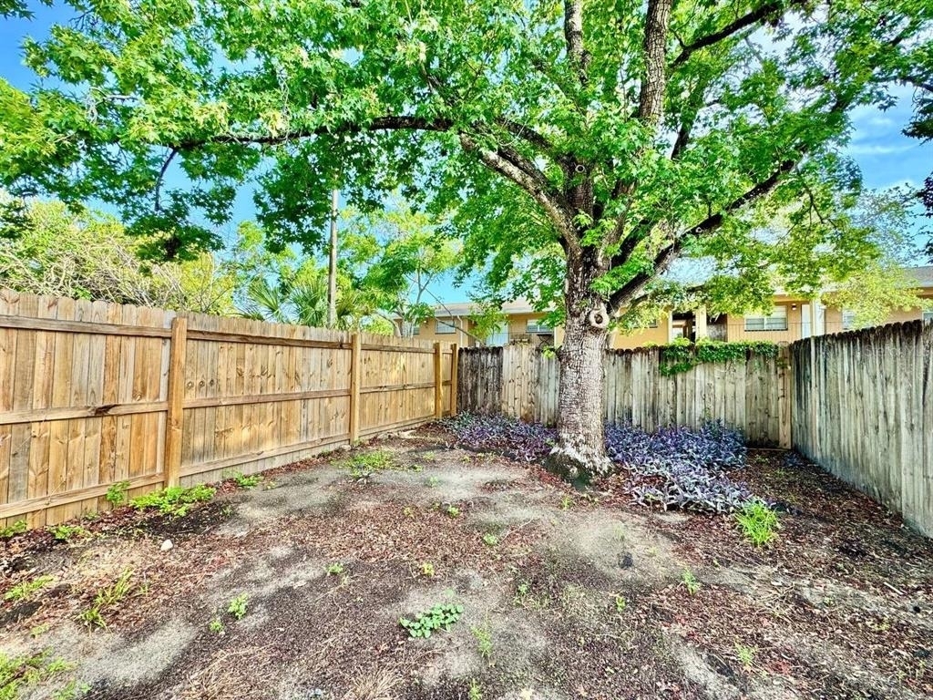 5216 Tennis Court Circle - Photo 22