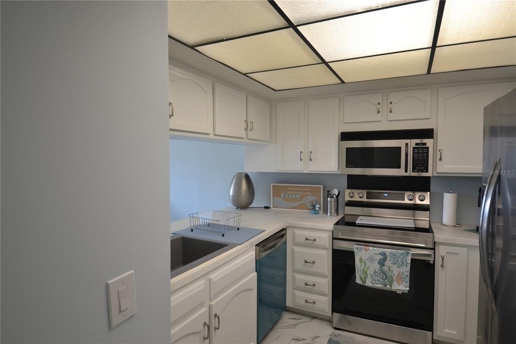 238 Mariner Drive - Photo 2