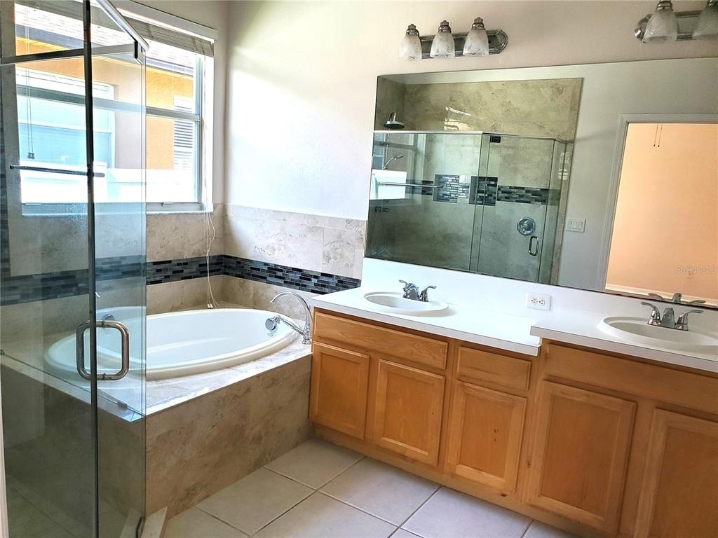 1029 Millebourne Way - Photo 17