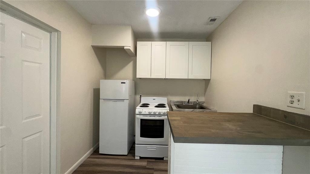 622 Royalty Court - Photo 6