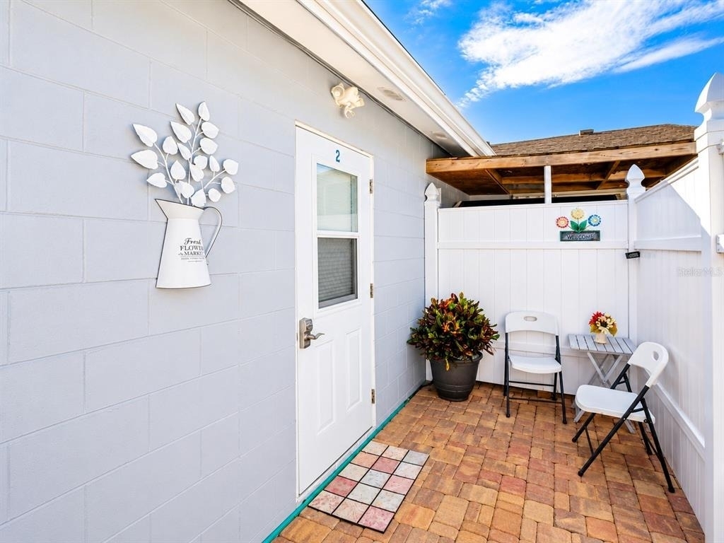 111 Cuautla Way - Photo 0