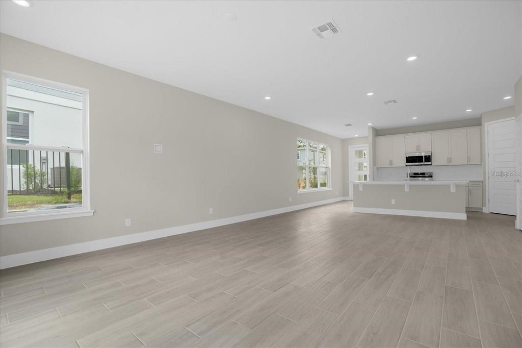 7818 Spectrum Drive - Photo 7