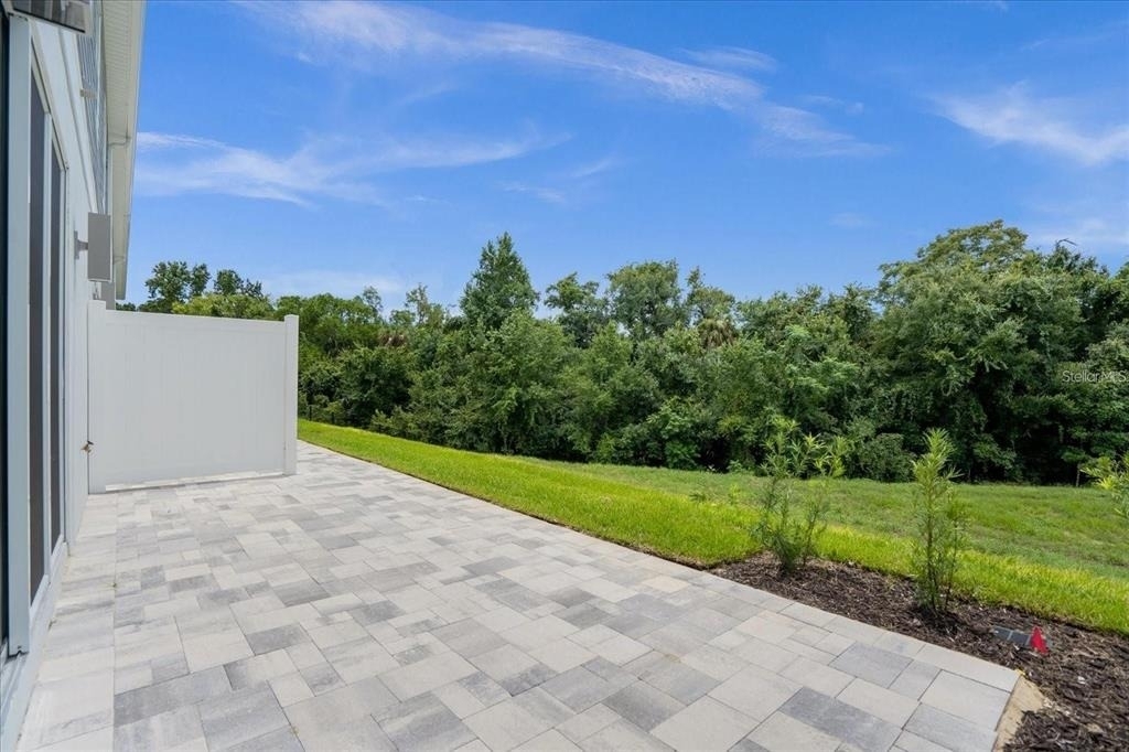 7818 Spectrum Drive - Photo 22