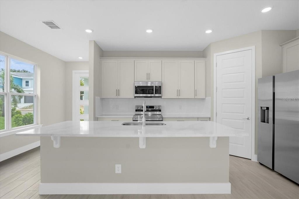 7818 Spectrum Drive - Photo 6
