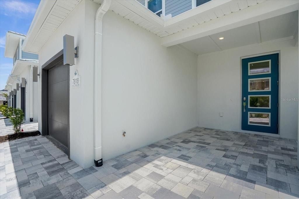 7818 Spectrum Drive - Photo 3