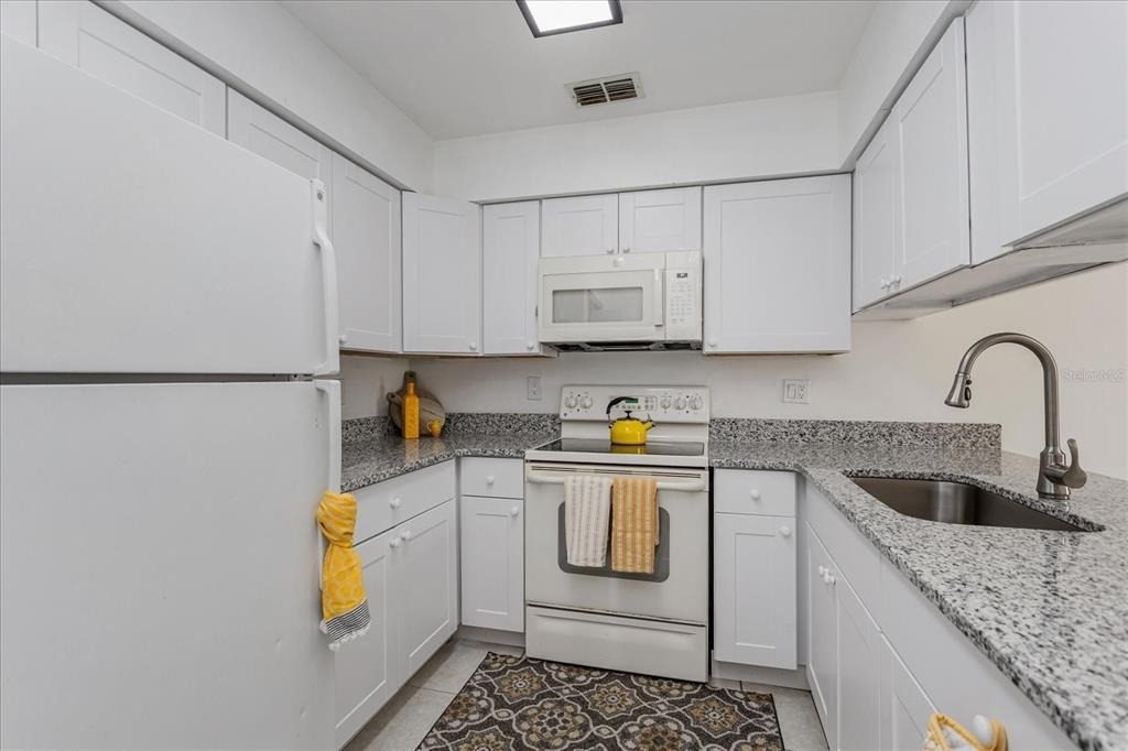 2134 Ne 45th Avenue - Photo 12