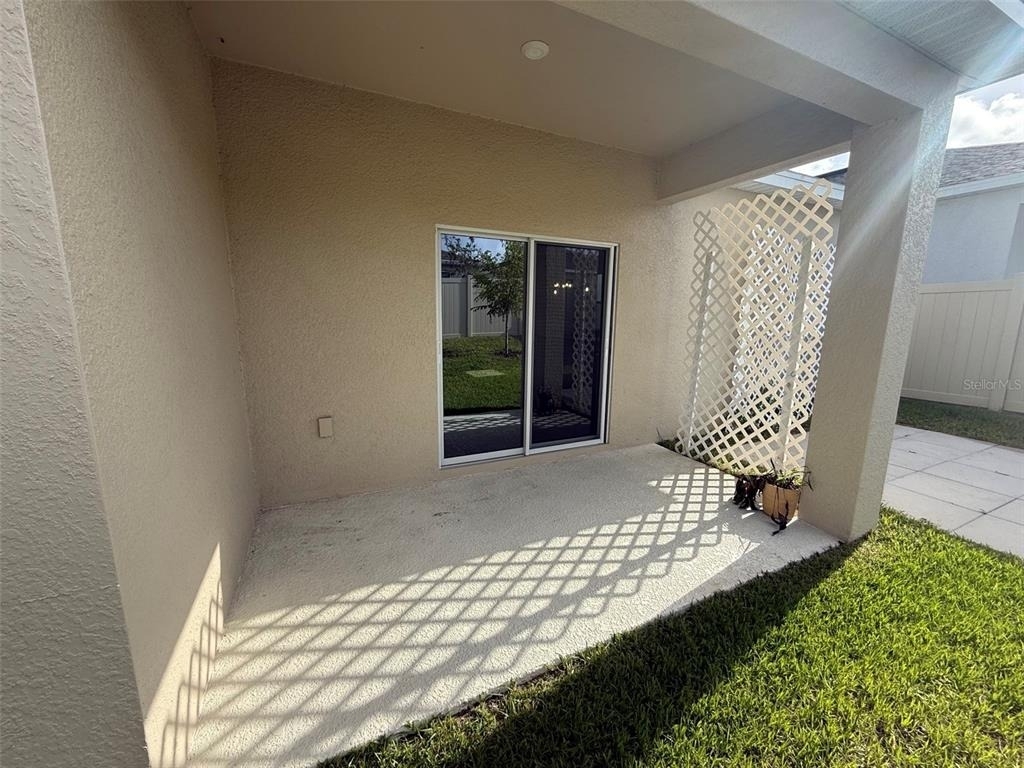 405 Eventide Avenue - Photo 32