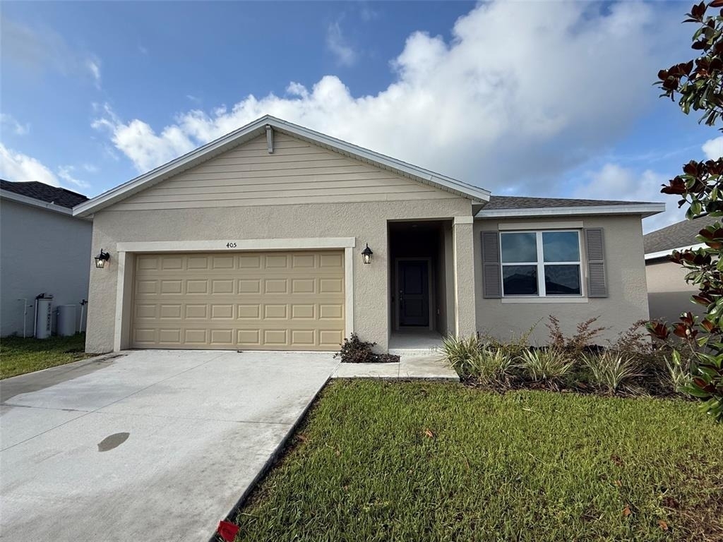 405 Eventide Avenue - Photo 2