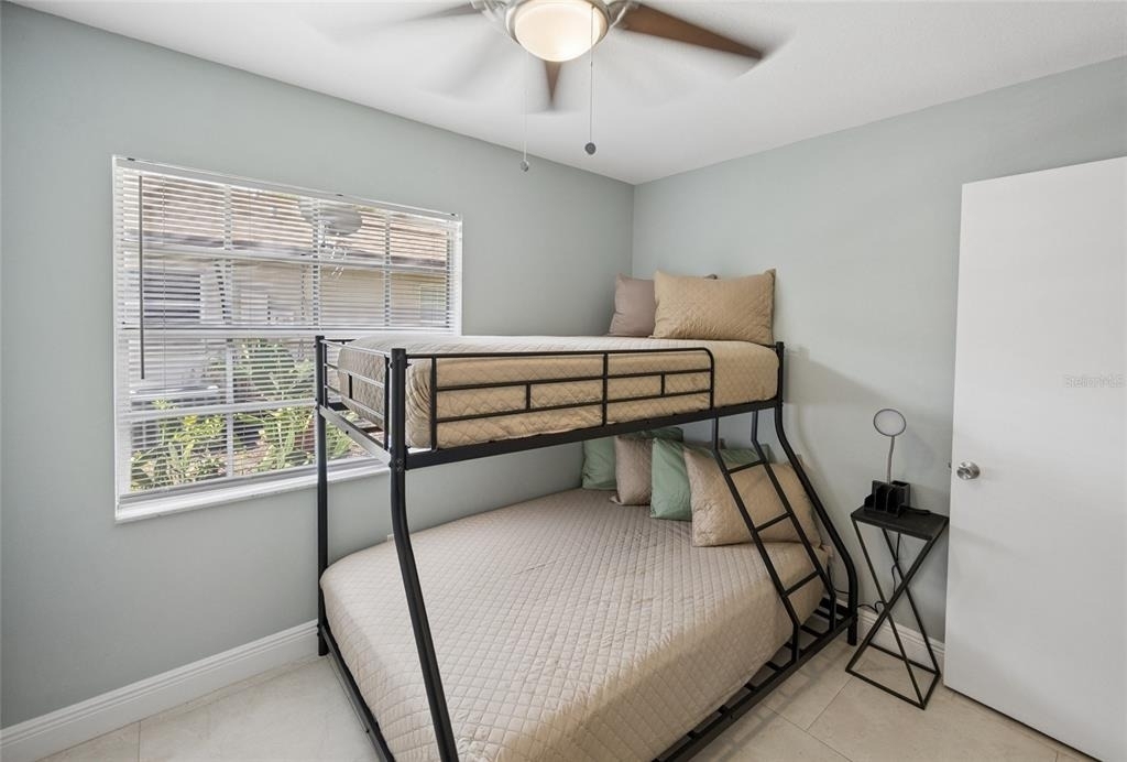536 Hibiscus Way - Photo 15