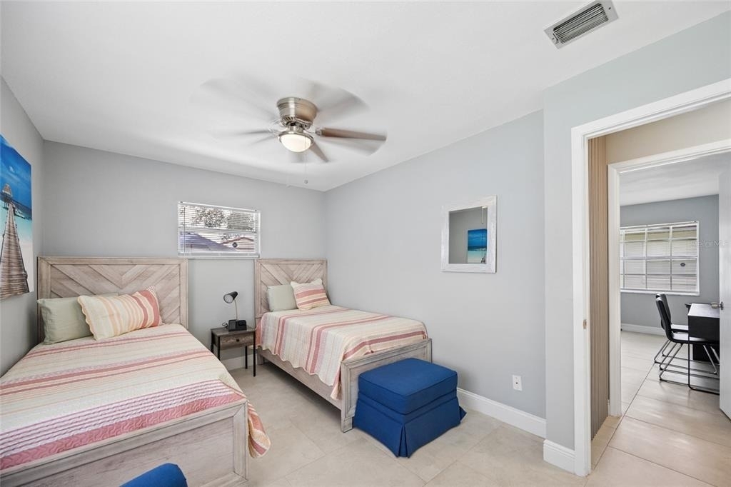 536 Hibiscus Way - Photo 17