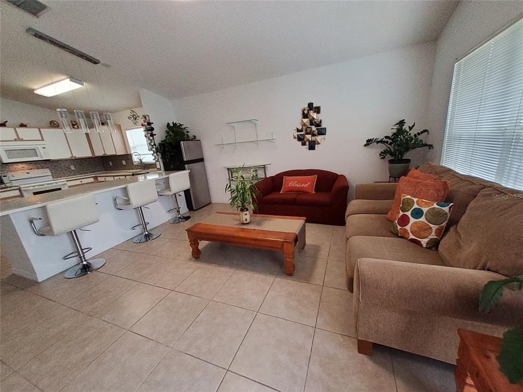 944 Lockbreeze Drive - Photo 3