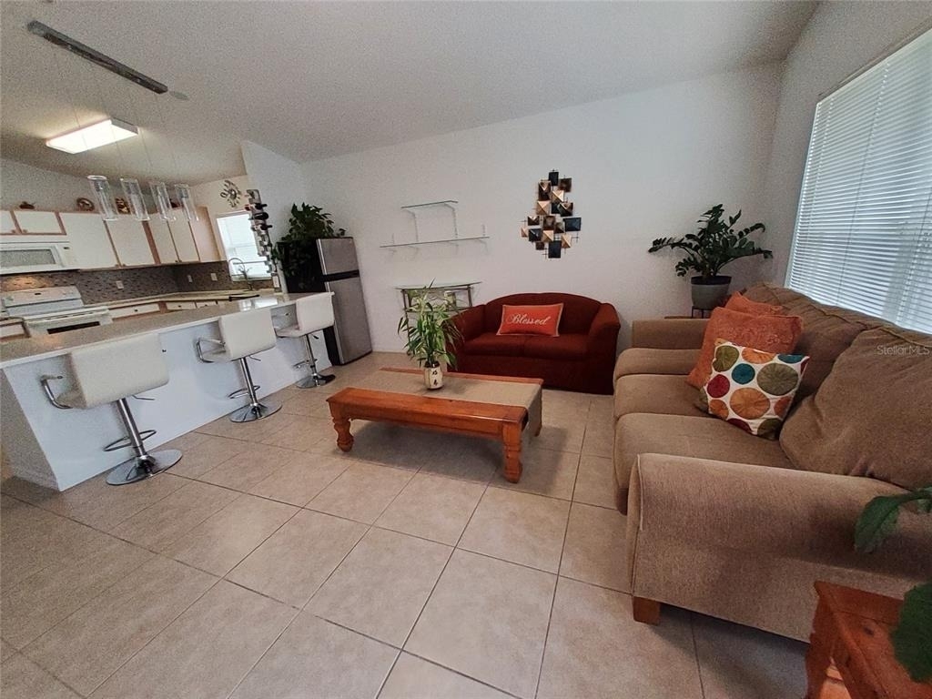 944 Lockbreeze Drive - Photo 4