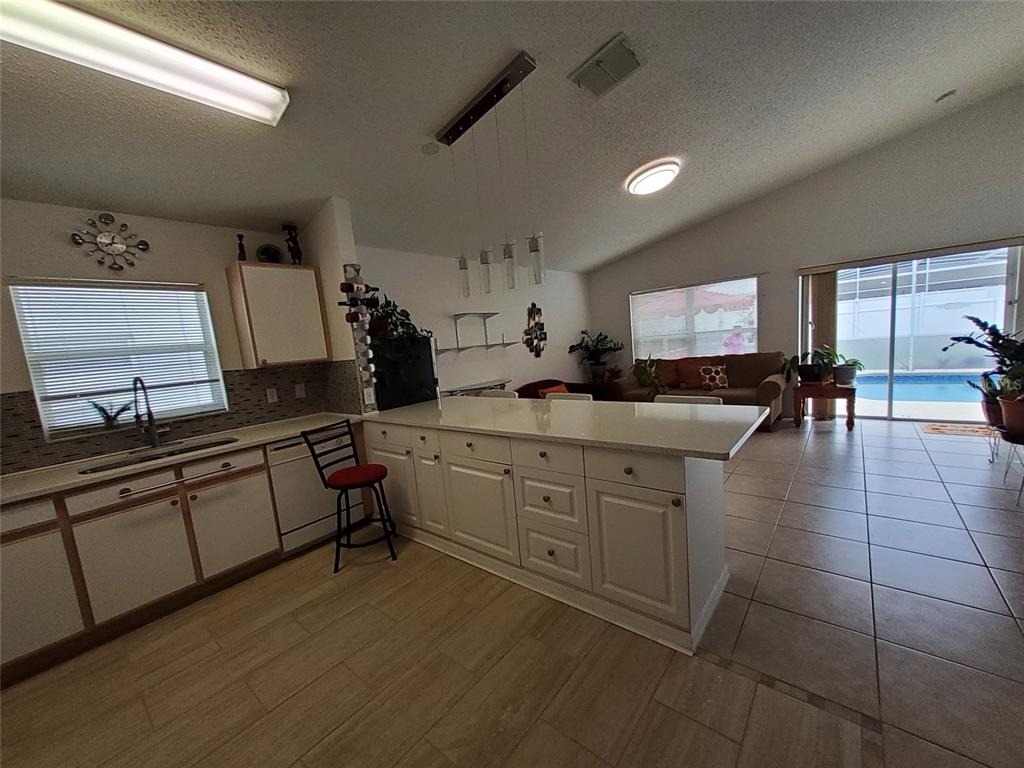 944 Lockbreeze Drive - Photo 6