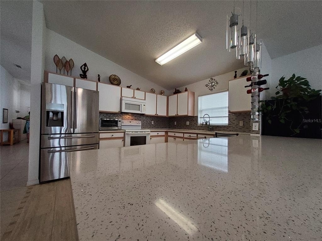 944 Lockbreeze Drive - Photo 10