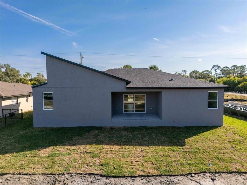 15 Ramblewood Street - Photo 72