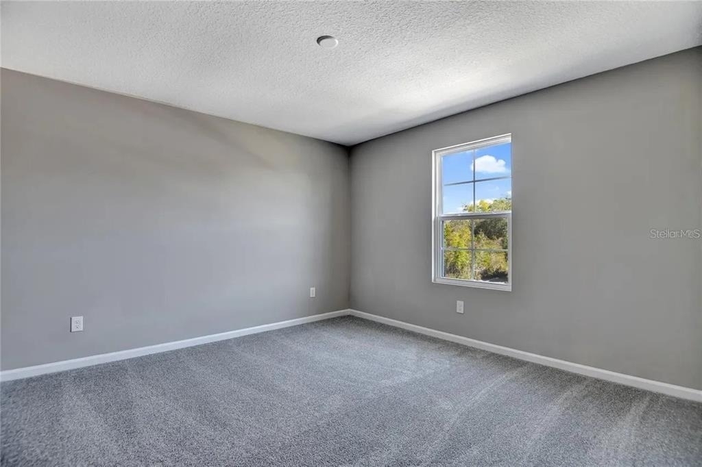 560 Summit River Drive - Photo 15