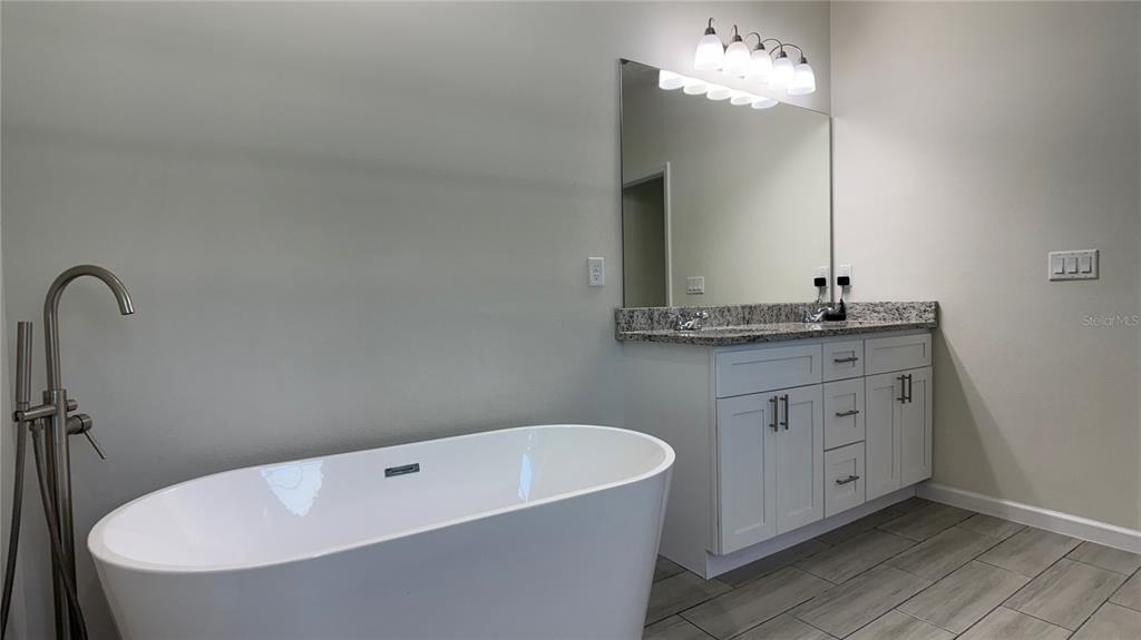 2129 Hibiscus Place - Photo 15