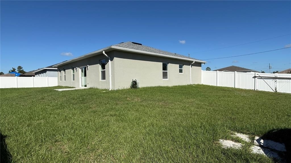 2129 Hibiscus Place - Photo 34