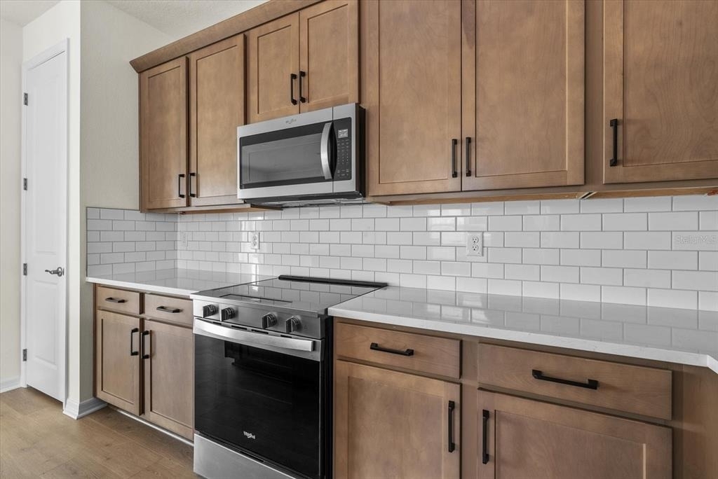 7562 Sea Oak Court - Photo 10