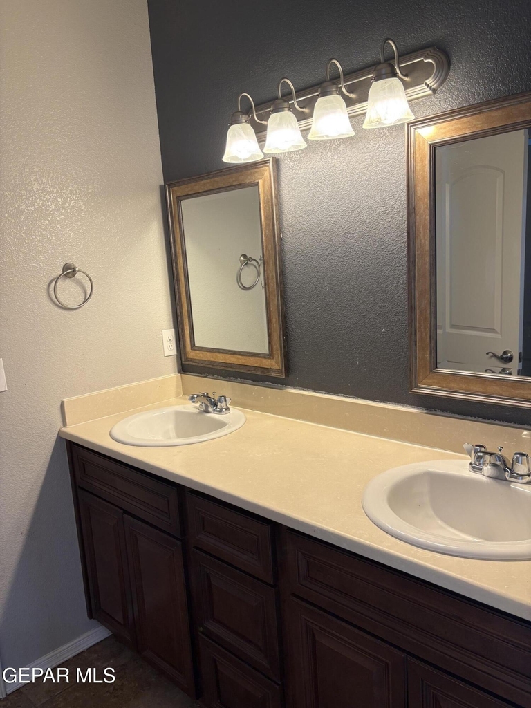12259 Gaudi Way - Photo 16