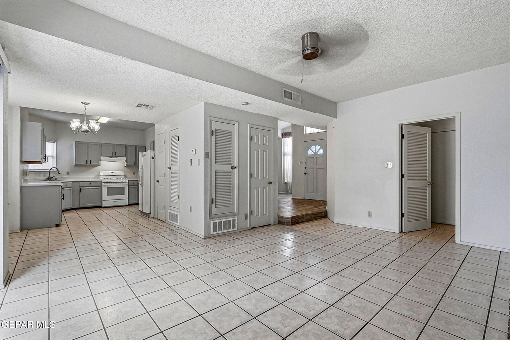 7765 Dianjou Drive - Photo 19