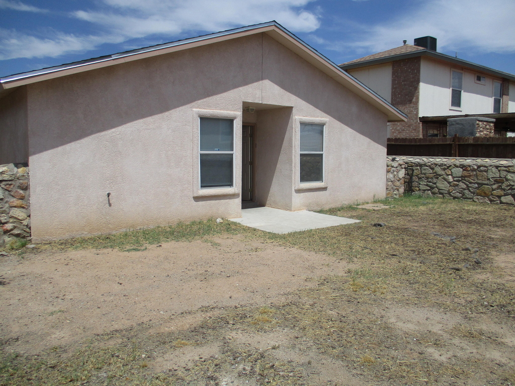 5700 Rick Husband Drive - Photo 3