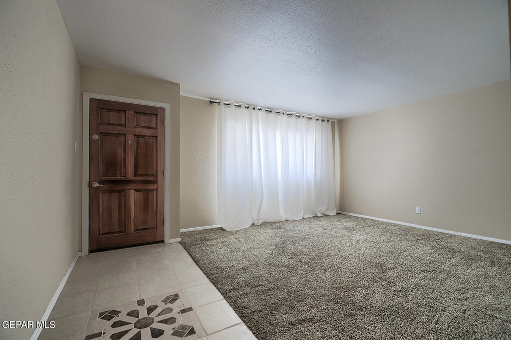 2927 Harrison Avenue - Photo 28