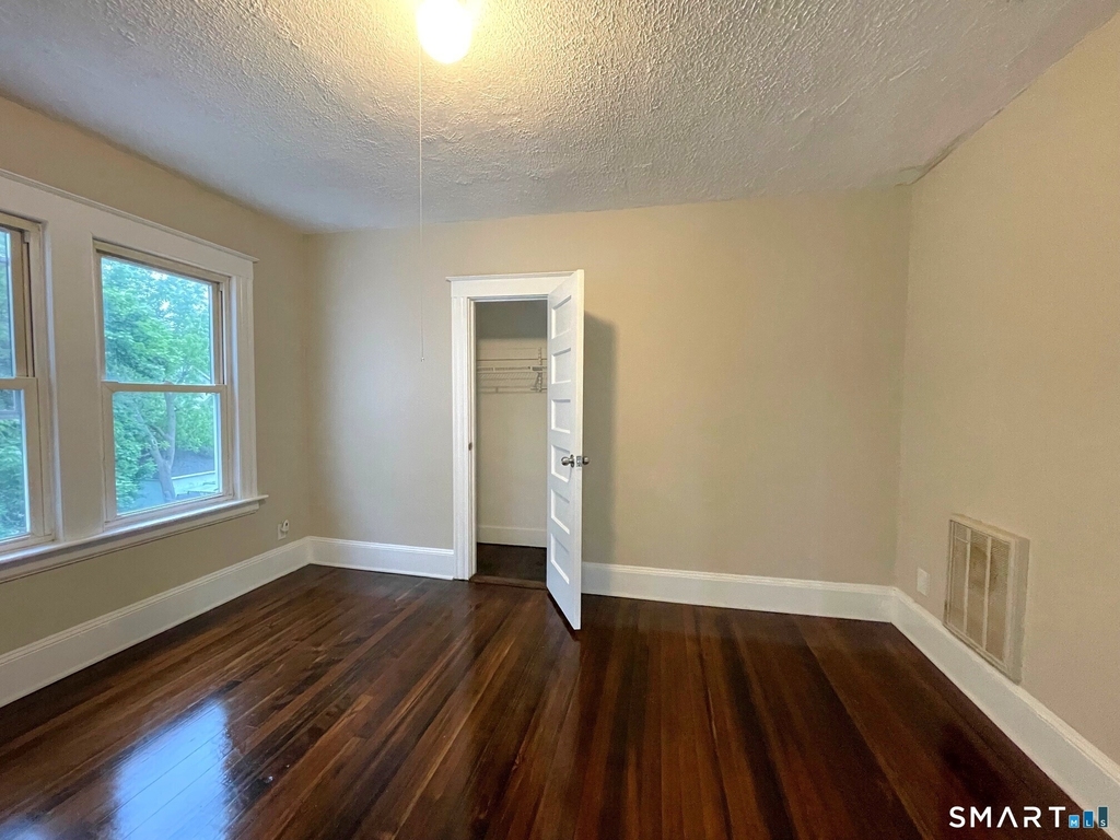 541 Church Street - Photo 5