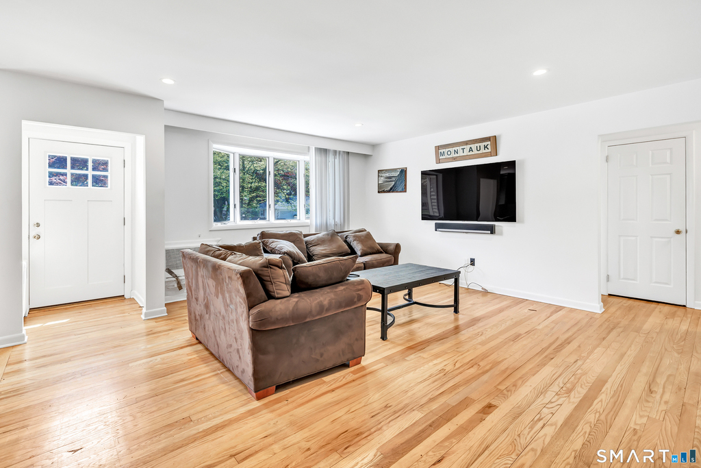 46 Waller Road - Photo 4