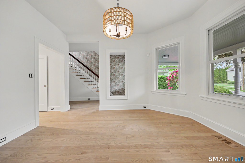 15 Shorelands Place - Photo 2