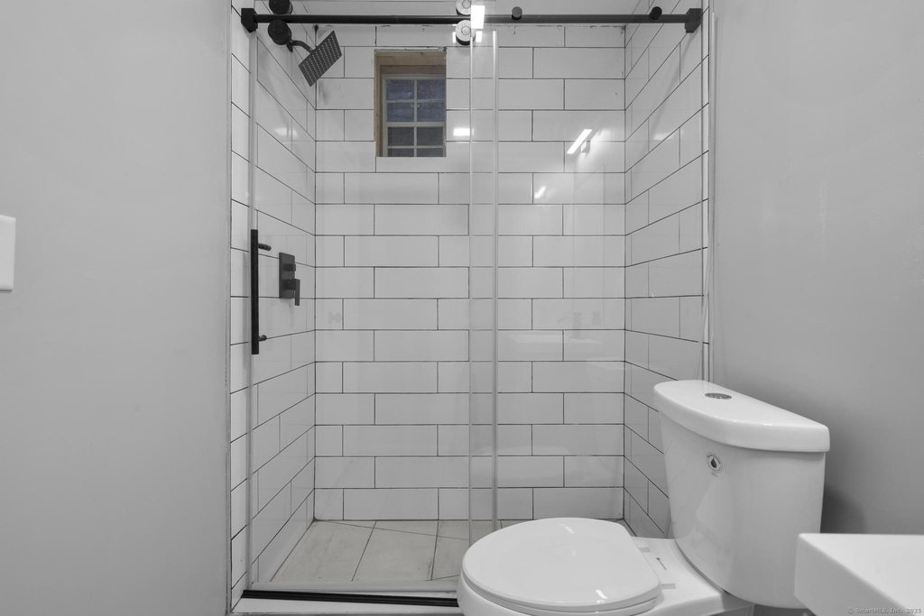 140 Grand Street - Photo 6