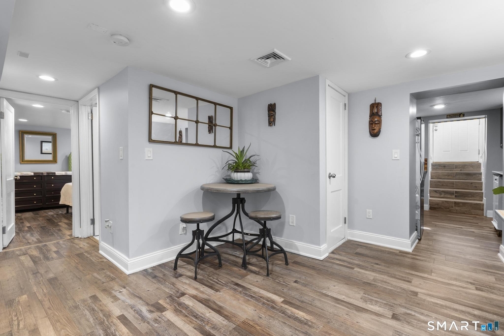 111 Judd Street - Photo 4