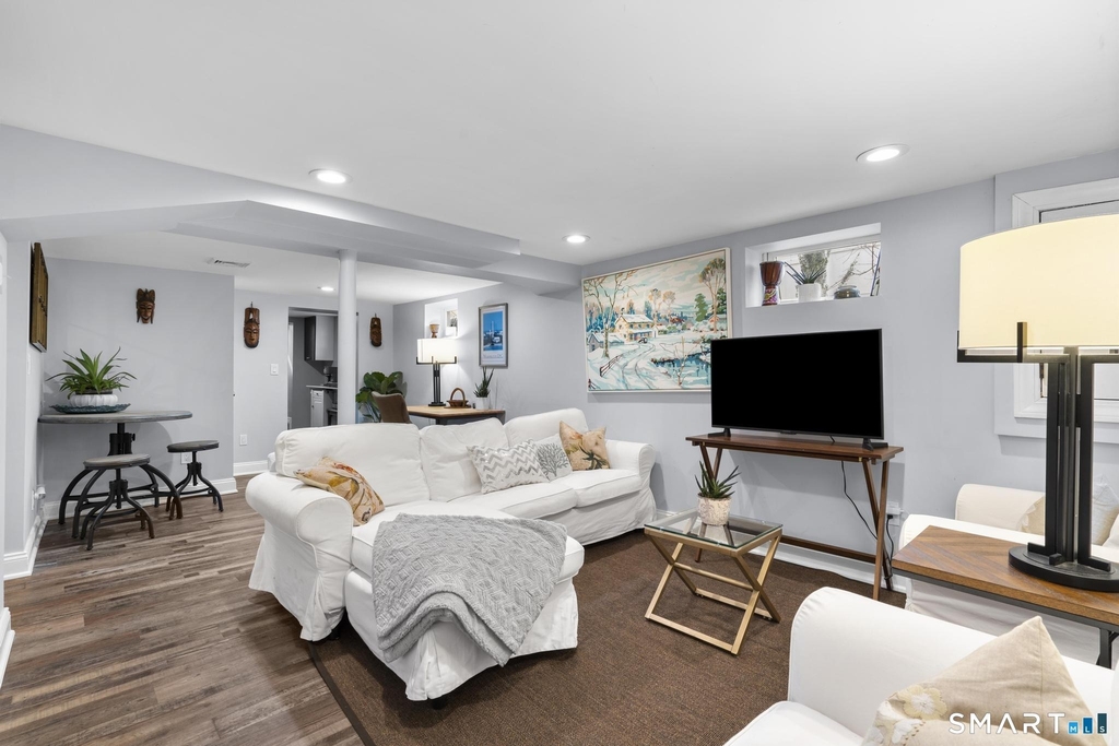 111 Judd Street - Photo 10