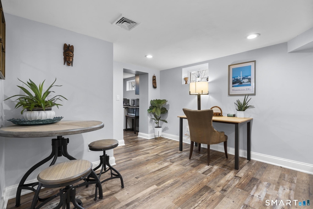 111 Judd Street - Photo 17