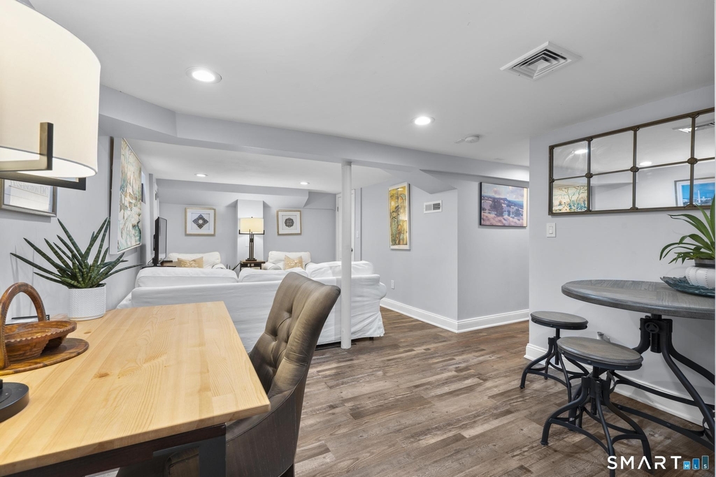 111 Judd Street - Photo 6
