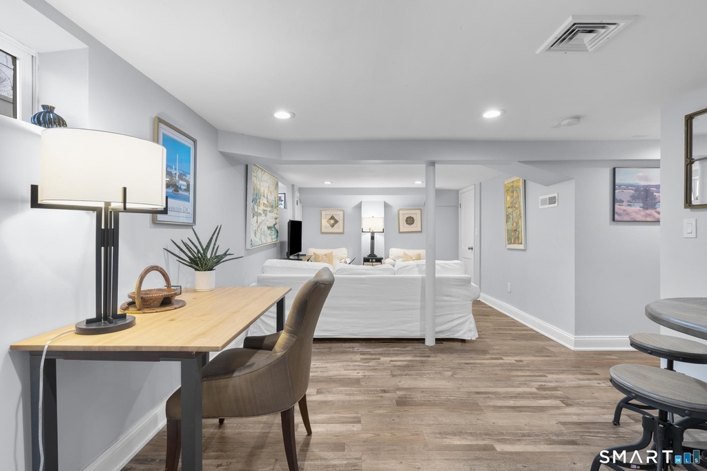 111 Judd Street - Photo 5