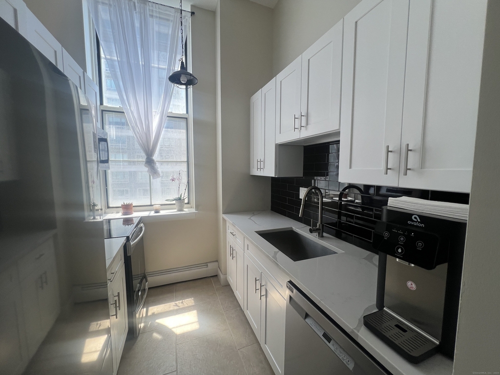 116 Court Street - Photo 8