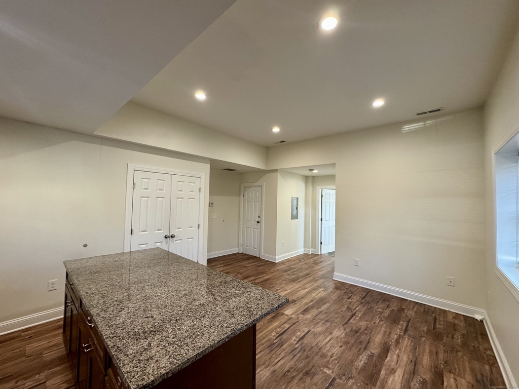 950 Lindley Street - Photo 1