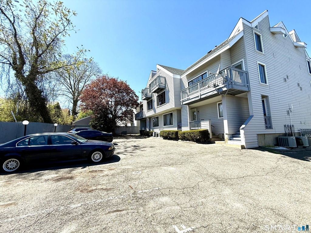 105 Tremont Avenue - Photo 10