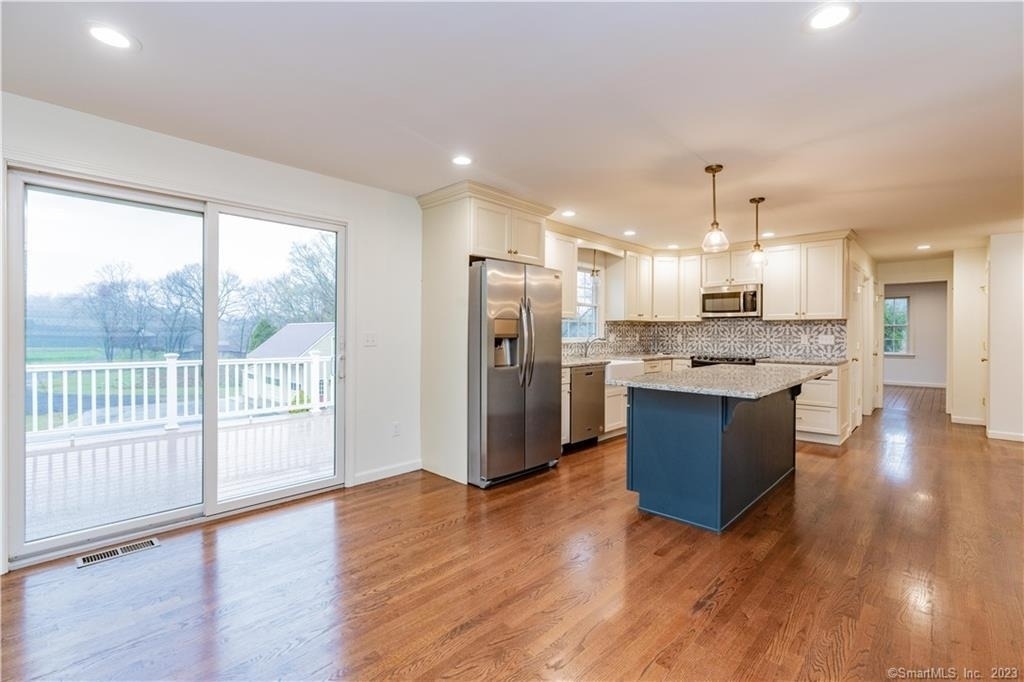 1241 Halladay Avenue - Photo 4