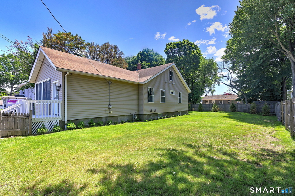 330 Naugatuck Avenue - Photo 2