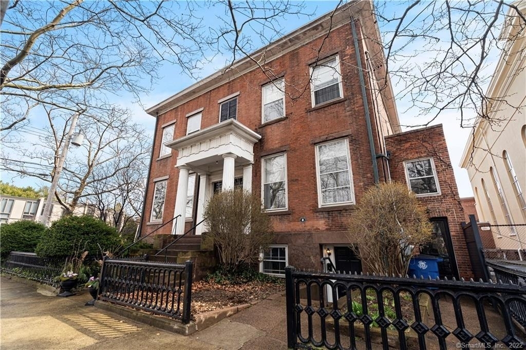 37 Wooster Place - Photo 0