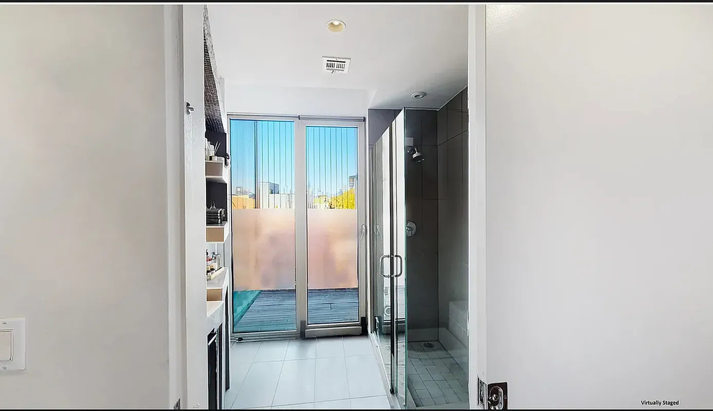 285 Driggs Avenue - Photo 8