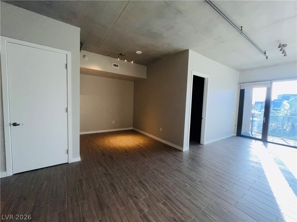 353 E Bonneville Avenue - Photo 1