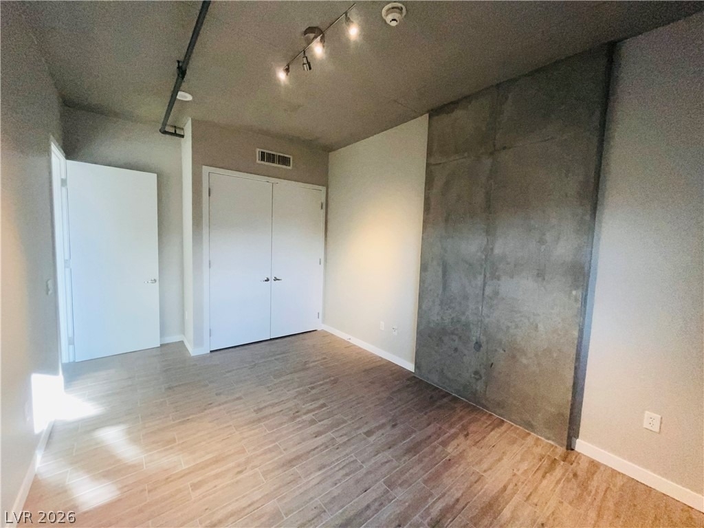 353 E Bonneville Avenue - Photo 14