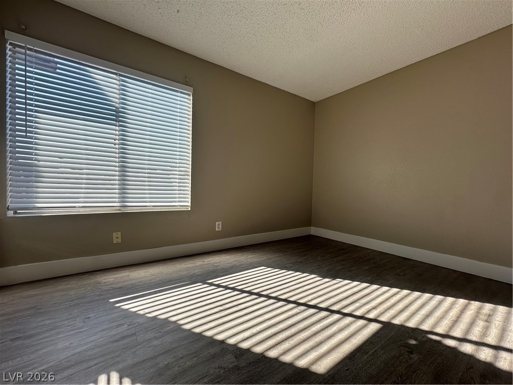 1467 Hialeah Drive - Photo 10