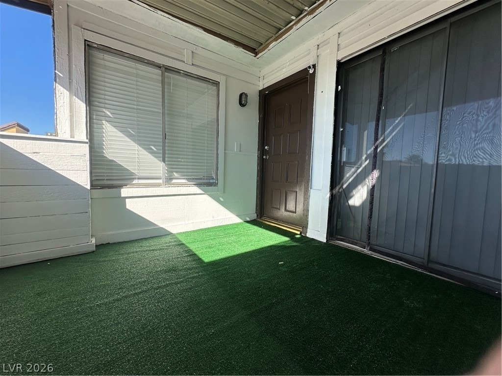 1467 Hialeah Drive - Photo 4