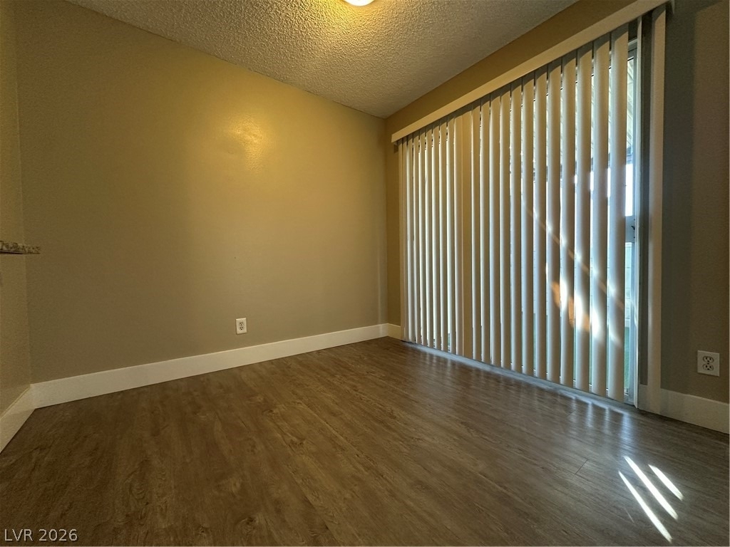 1467 Hialeah Drive - Photo 6