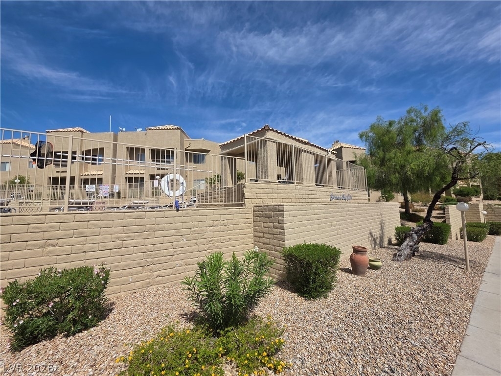 2200 Highpointe Drive - Photo 6